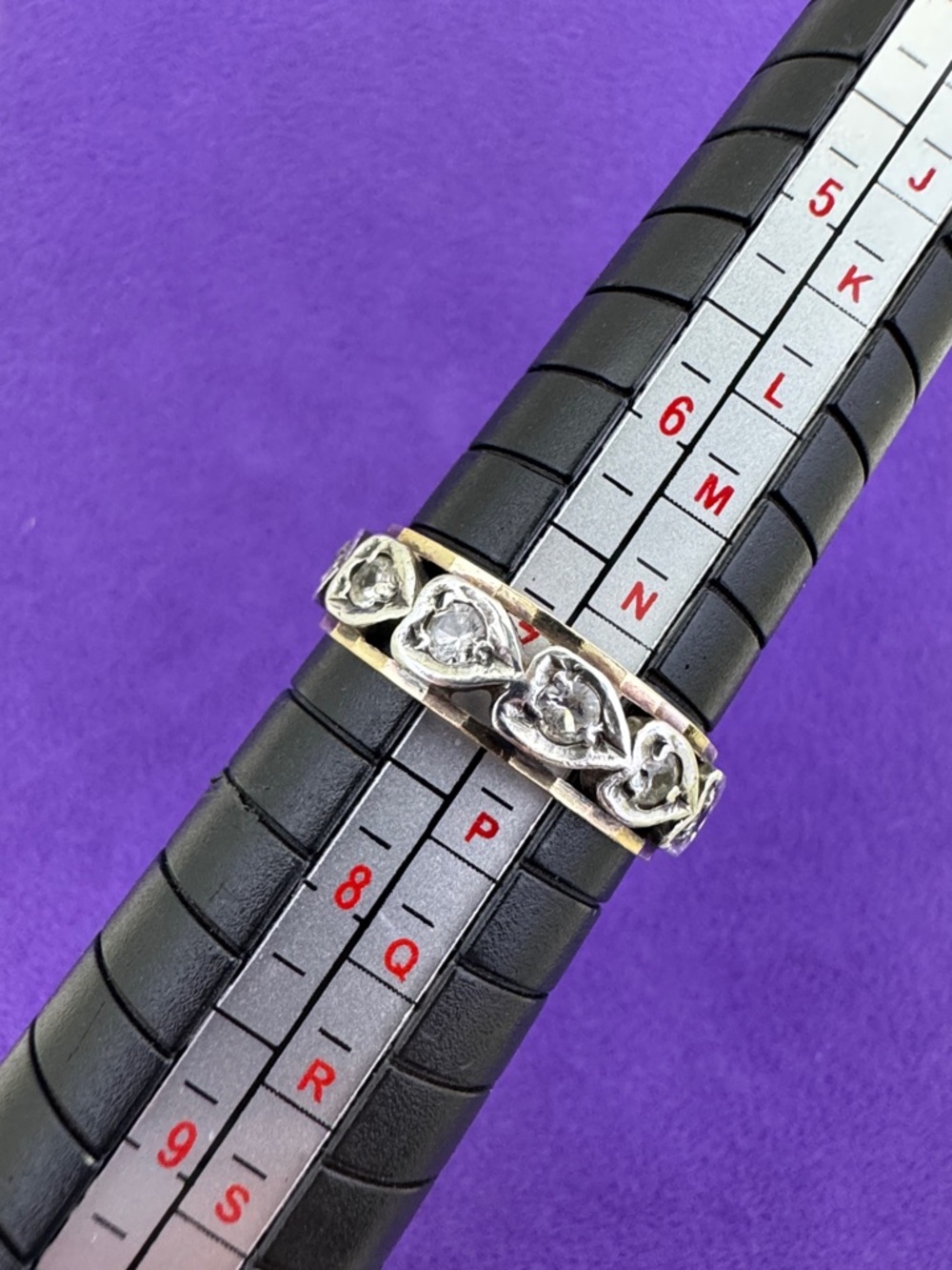 💛 Vintage 9k Gold & 925 Heart & Diamond Paste Band Ring | Heirloom Chic - Picture 5 of 6